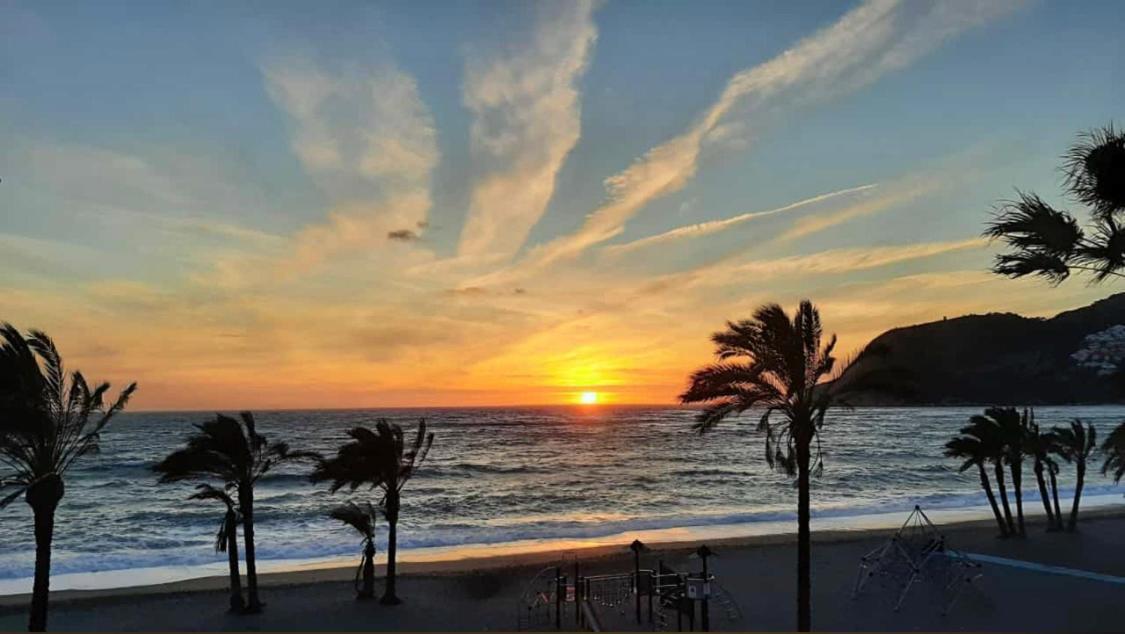 La Herradura Junto Al Mar Exterior photo