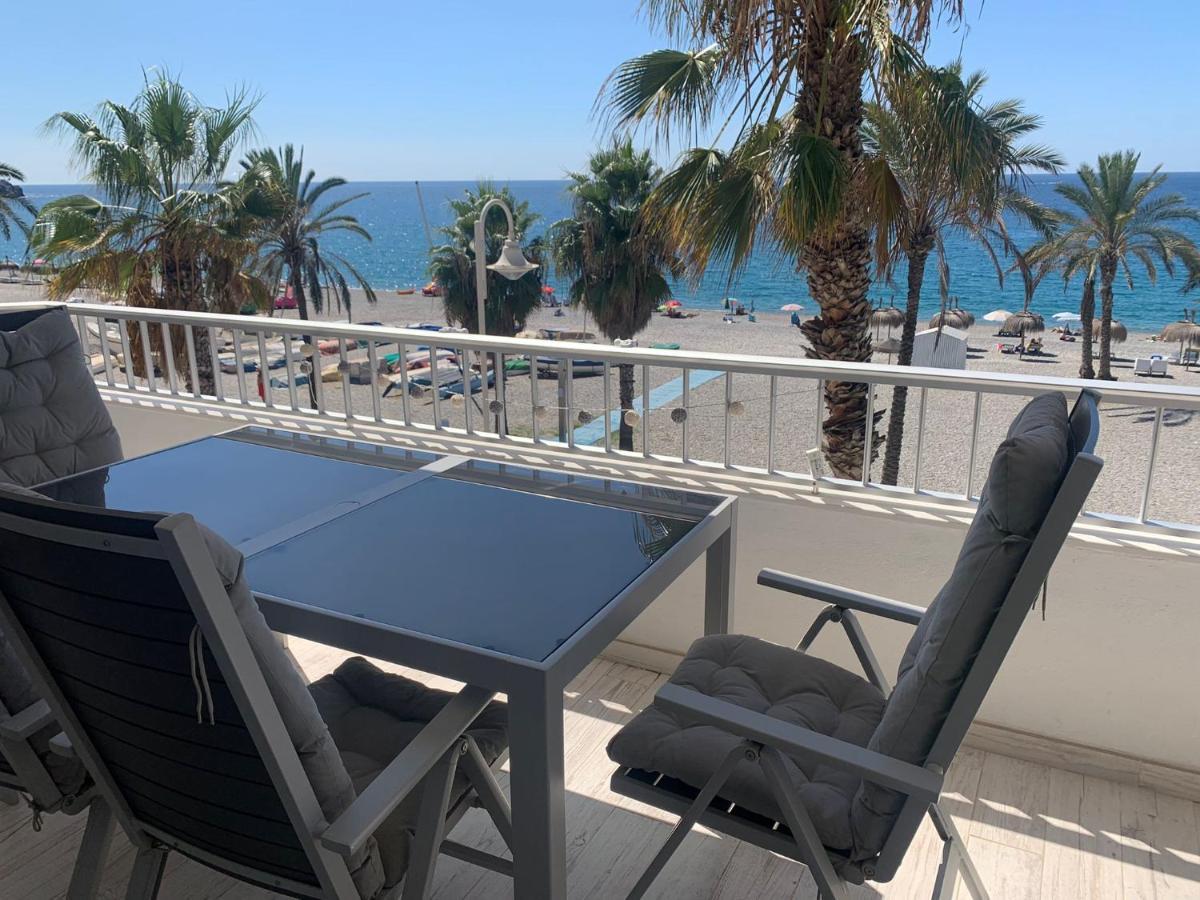La Herradura Junto Al Mar Exterior photo