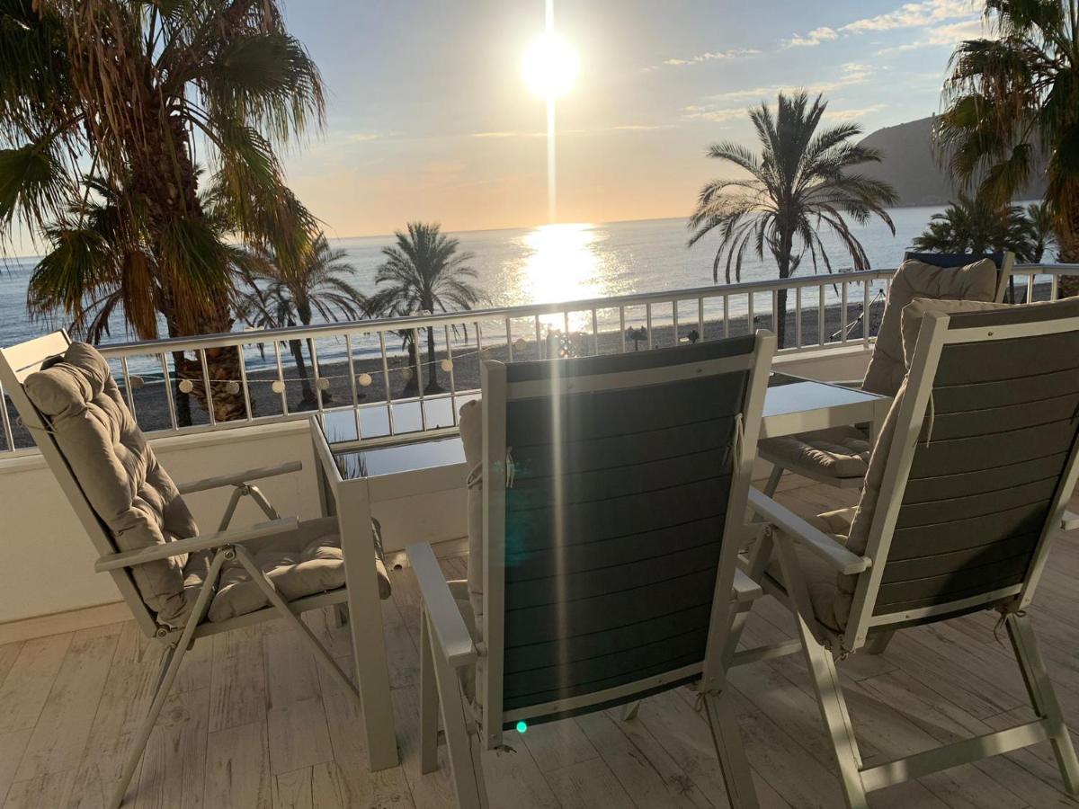 La Herradura Junto Al Mar Exterior photo