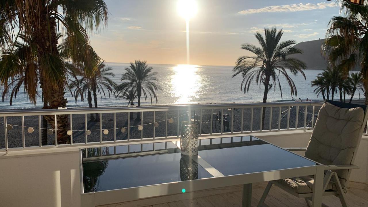 La Herradura Junto Al Mar Exterior photo